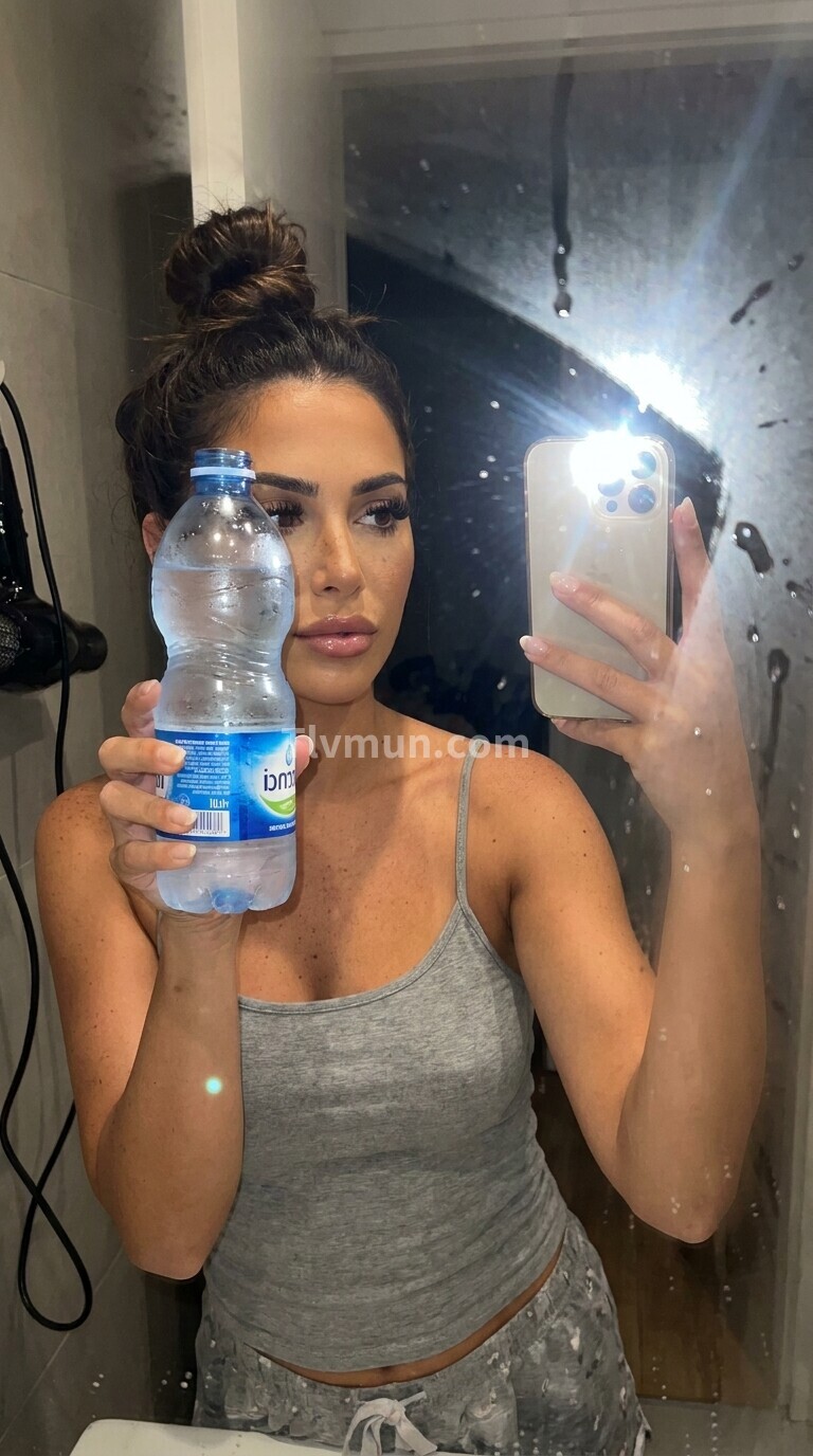 רומי • תמונות אמיתיות • רקדנית סוחפת • חשפניות בטבריה